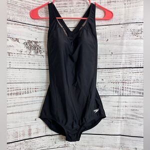 Speedo one piece swimsuit Womens size 10 Power Flex touchback recreational Black